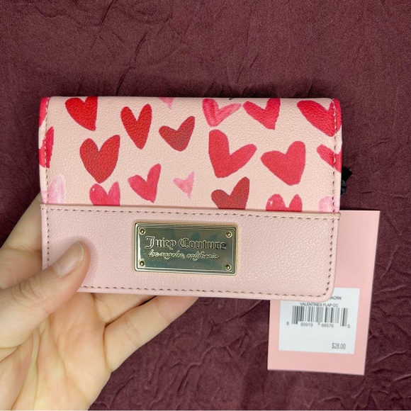 Juicy Couture Valentines Small Hand Wallet - Picture 2 of 7